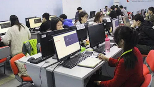 1568619950845160.jpg 配圖4 云和數據HTML5培訓.jpg